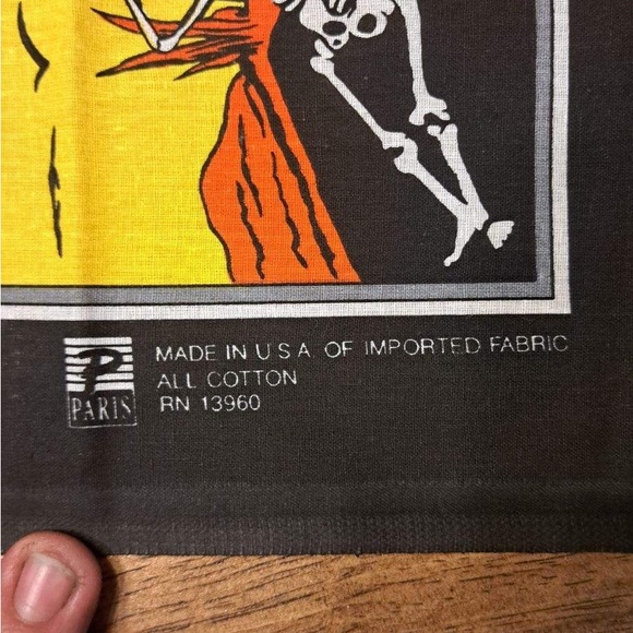 Set of (3) Vintage 80’s Halloween Bandanas - Picture 5 of 6